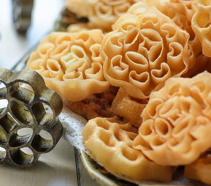 Honeycomb Cookies (Kuih Loyang) 