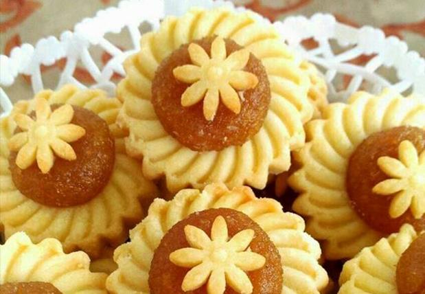 Flower Blossom Pineapple Tarts 