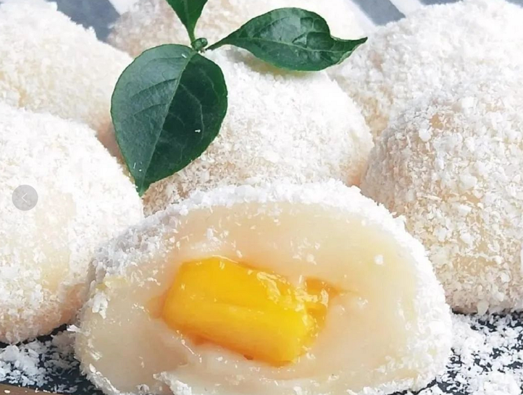 Mango Glutinous Rice Cake