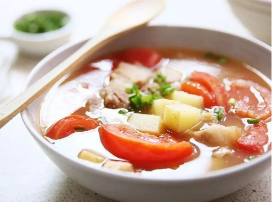 Tomato Pork Ribs Soap with Potato 番茄排骨土豆汤