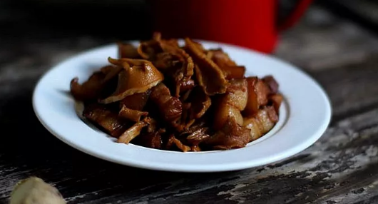 Stir-Fry Pork Belly with Menma 笋干五花肉