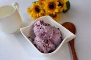 Homemade Yam Ice Cream 香芋冰淇淋