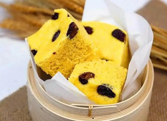 Red Date Cake with Corn 红枣玉米蛋糕