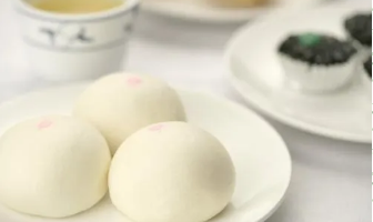 Green Tea Mantou 绿茶馒头
