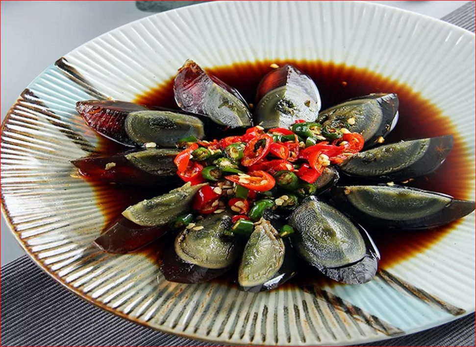  Pepper-flavored preserved egg 椒香皮蛋