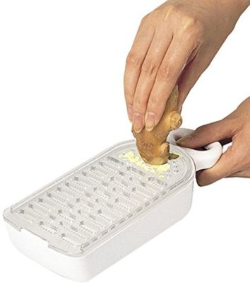 KAI Grater With Container DH-7069